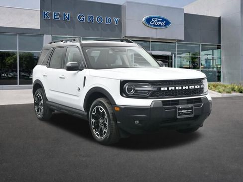 New 2025 Ford Bronco Sport Outer Banks image 1