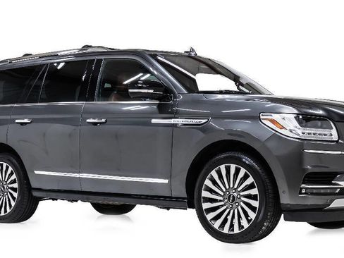 Used 2018 Lincoln Navigator Reserve w/ Technology Package image 1