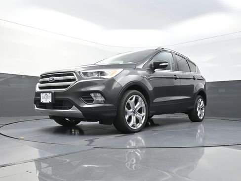 Used 2019 Ford Escape Titanium AWD/4WD image 23