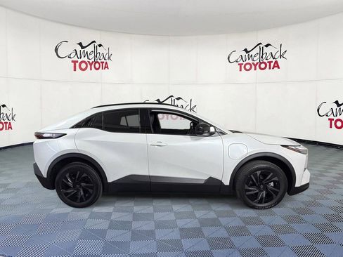 New 2026 Toyota C-HR AWD/4WD image 8