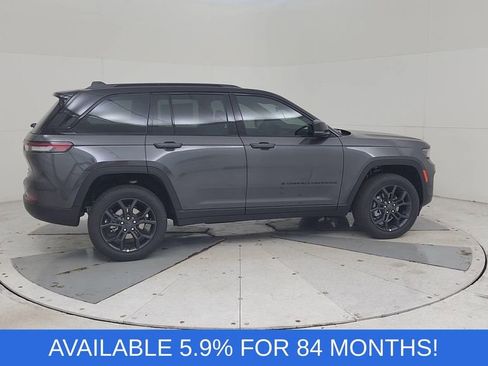 New 2025 Jeep Grand Cherokee Limited w/ Trailer Tow Package image 16