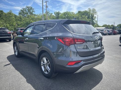 Used 2017 Hyundai Santa Fe Sport w/ Cargo Package AWD/4WD image 4