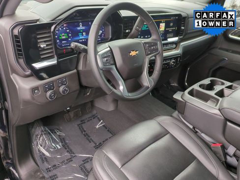 Used 2024 Chevrolet Silverado 1500 LT image 11