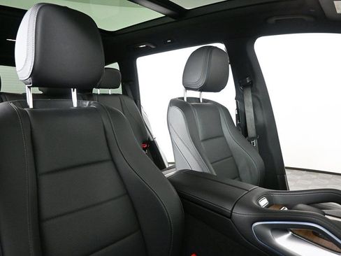 Certified 2025 Mercedes-Benz GLS 450 4MATIC image 22