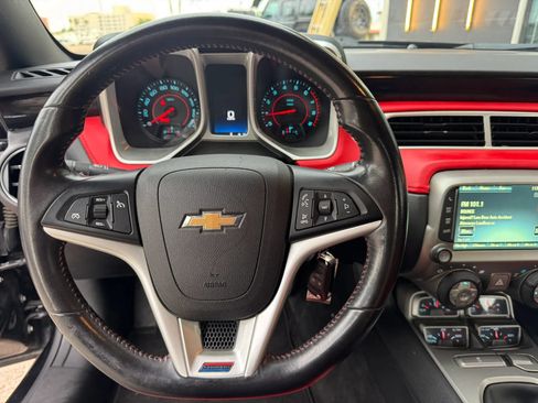 Used 2015 Chevrolet Camaro SS w/ Commemorative Special Edition RWD image 19