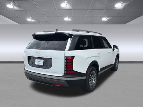 Used 2026 Hyundai Palisade SEL FWD image 7