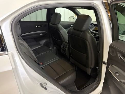 Used 2020 Cadillac XT4 Premium Luxury w/ Cold Weather Package FWD image 16