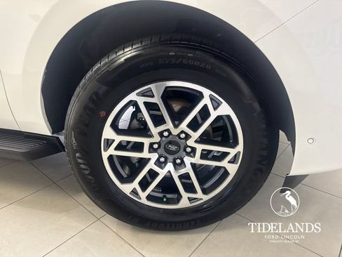 Certified 2025 Ford Expedition Active RWD image 35