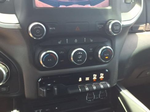 Used 2019 RAM 1500 Big Horn AWD/4WD image 27