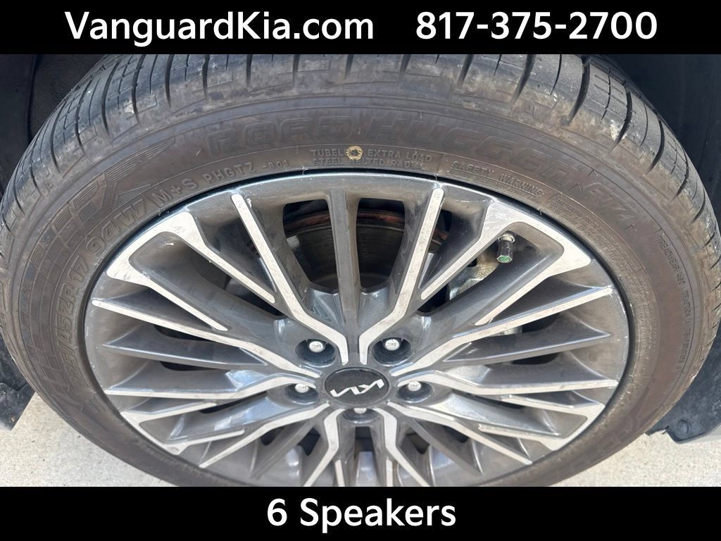 Certified 2024 Kia Forte GT-Line FWD image 7