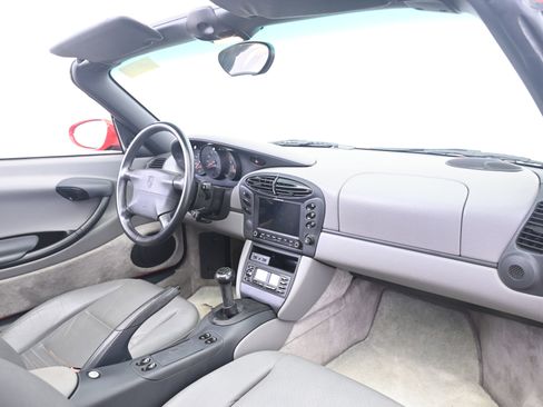Used 1997 Porsche Boxster RWD image 22