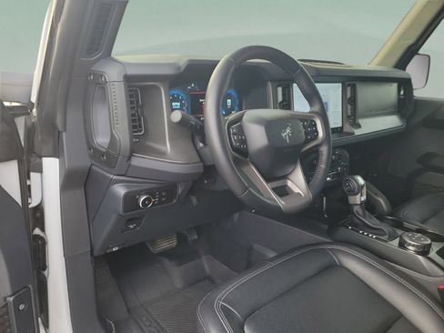 Used 2025 Ford Bronco Badlands AWD/4WD image 18
