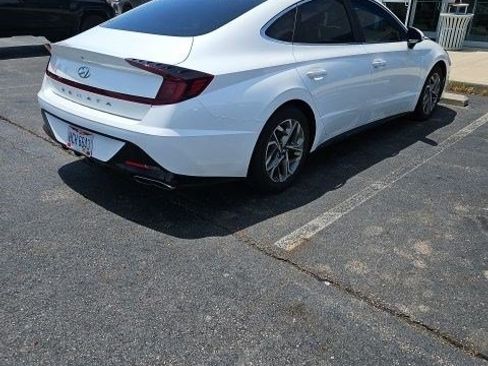 Used 2021 Hyundai Sonata SEL FWD image 2