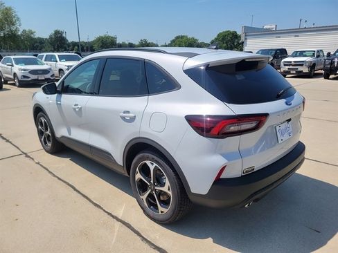 Certified 2025 Ford Escape ST-Line Elite w/ Tech Pack #1 image 9