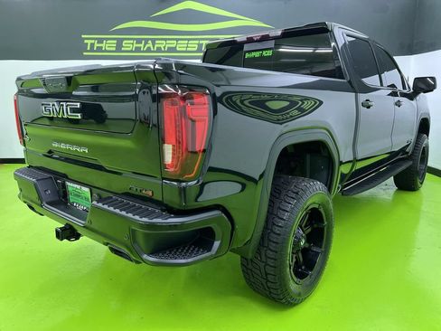 Used 2022 GMC Sierra 1500 AT4 w/ AT4 Premium Package AWD/4WD image 10