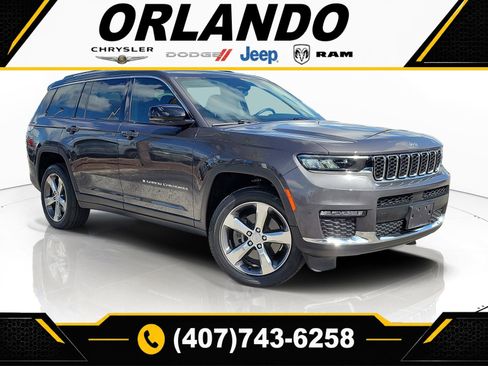 Used 2022 Jeep Grand Cherokee L Limited AWD/4WD image 1