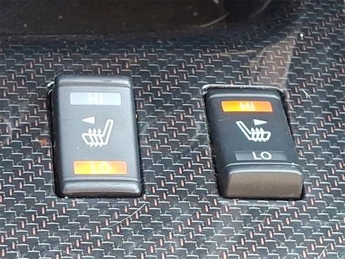 Used 2020 Nissan Pathfinder SL image 25