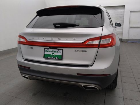 Used 2016 Lincoln MKX Reserve w/ Luxury Package FWD image 7