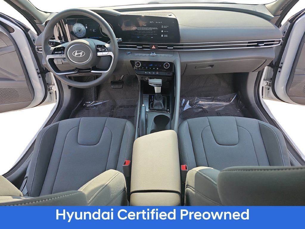 Certified 2024 Hyundai Elantra SEL FWD image 9