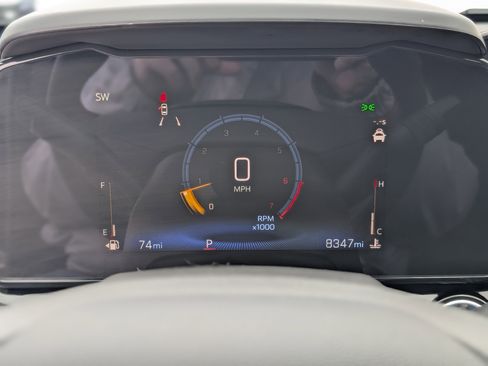 Used 2025 Chevrolet Trax RS w/ Sunroof Package image 18