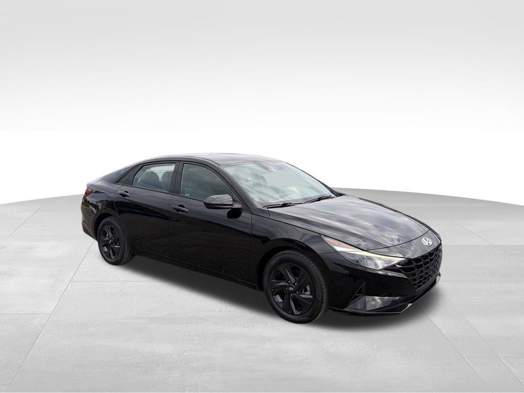 Used 2021 Hyundai Elantra SEL w/ Cargo Package FWD image 25