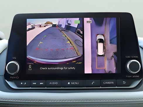 Used 2022 Nissan Rogue SL image 14