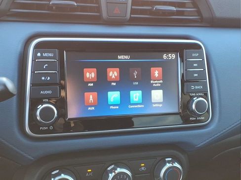 New 2025 Nissan Versa SV w/ Trunk Package FWD image 16