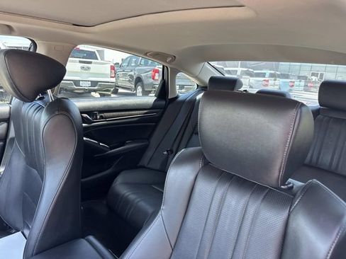 Used 2022 Honda Accord Touring image 22