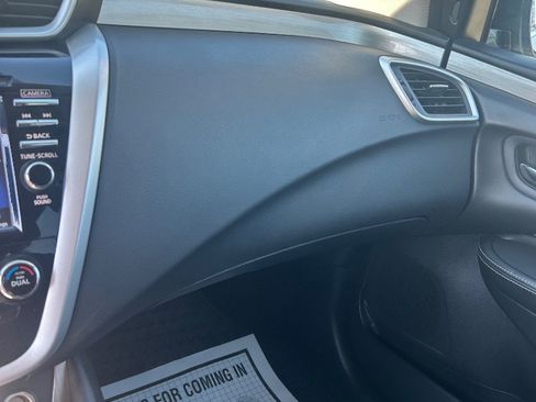 Used 2017 Nissan Murano Platinum w/ Platinum Technology Package AWD/4WD image 14