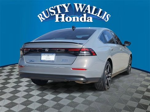 Used 2024 Honda Accord Sport image 2
