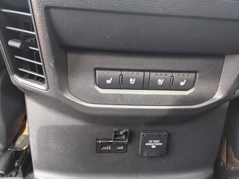 Used 2022 Toyota Tundra Capstone image 19