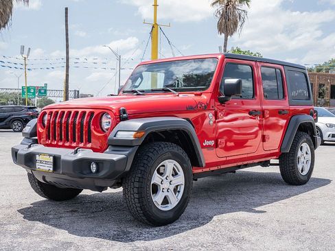 Used 2021 Jeep Wrangler Unlimited Sport AWD/4WD image 9