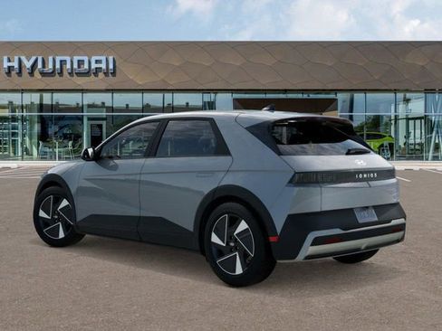 New 2026 Hyundai Ioniq 5 SEL image 6