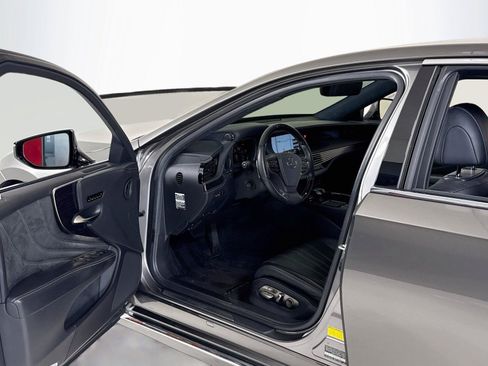 Used 2018 Lexus LS 500 AWD w/ Luxury Package image 12