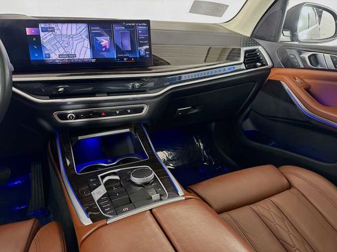 Used 2023 BMW X7 xDrive40i AWD/4WD image 35