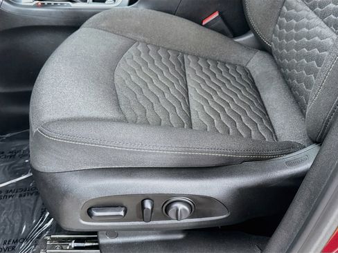 Used 2021 Chevrolet Equinox LT FWD image 20