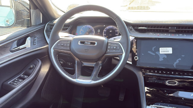 New 2027 Jeep Grand Cherokee Limited AWD/4WD image 23