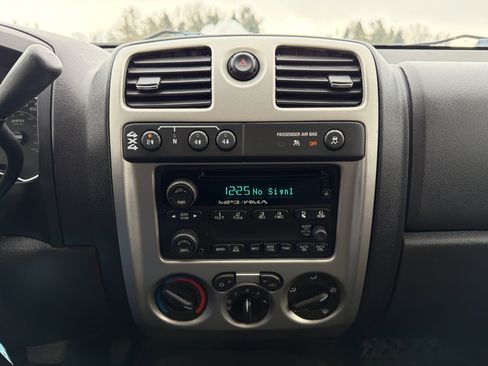 Used 2010 GMC Canyon SLE image 5