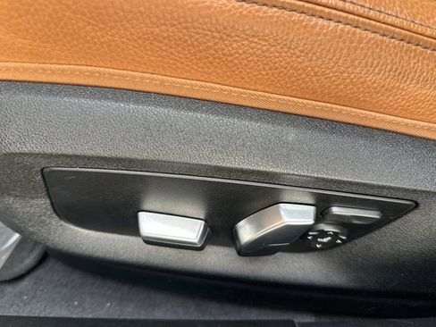 Used 2023 BMW 540i w/ M Sport Package image 12