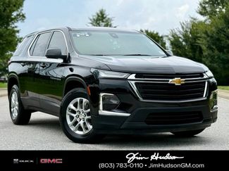 Certified 2023 Chevrolet Traverse LS FWD video 1