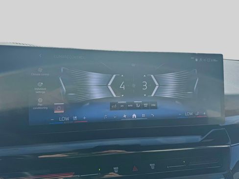 Certified 2026 BMW 530i xDrive 530i xDrive w/ Premium Package image 10