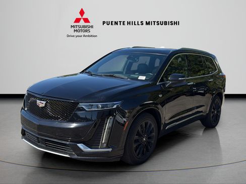 Used 2021 Cadillac XT6 Premium Luxury FWD image 1