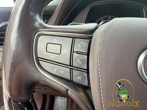 Used 2018 Lexus LS 500 w/ Interior Upgrade Package RWD image 15