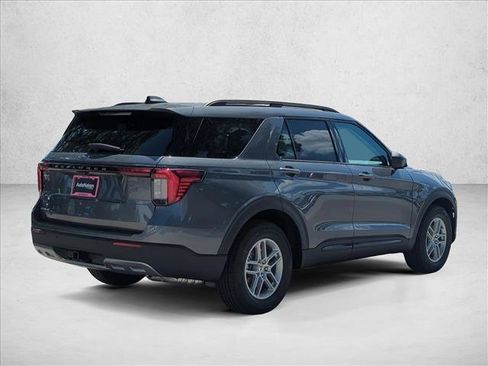 New 2026 Ford Explorer Active w/ Active Comfort Package RWD image 2