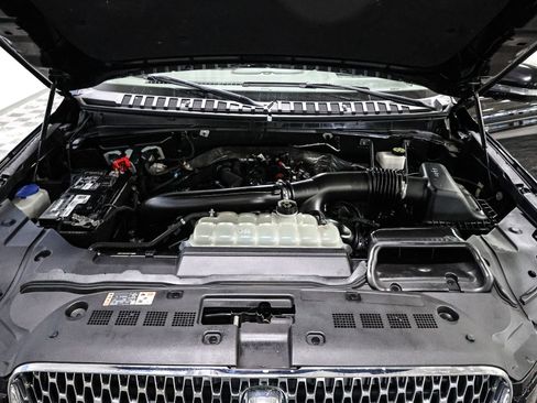 Used 2022 Lincoln Navigator L Reserve image 16