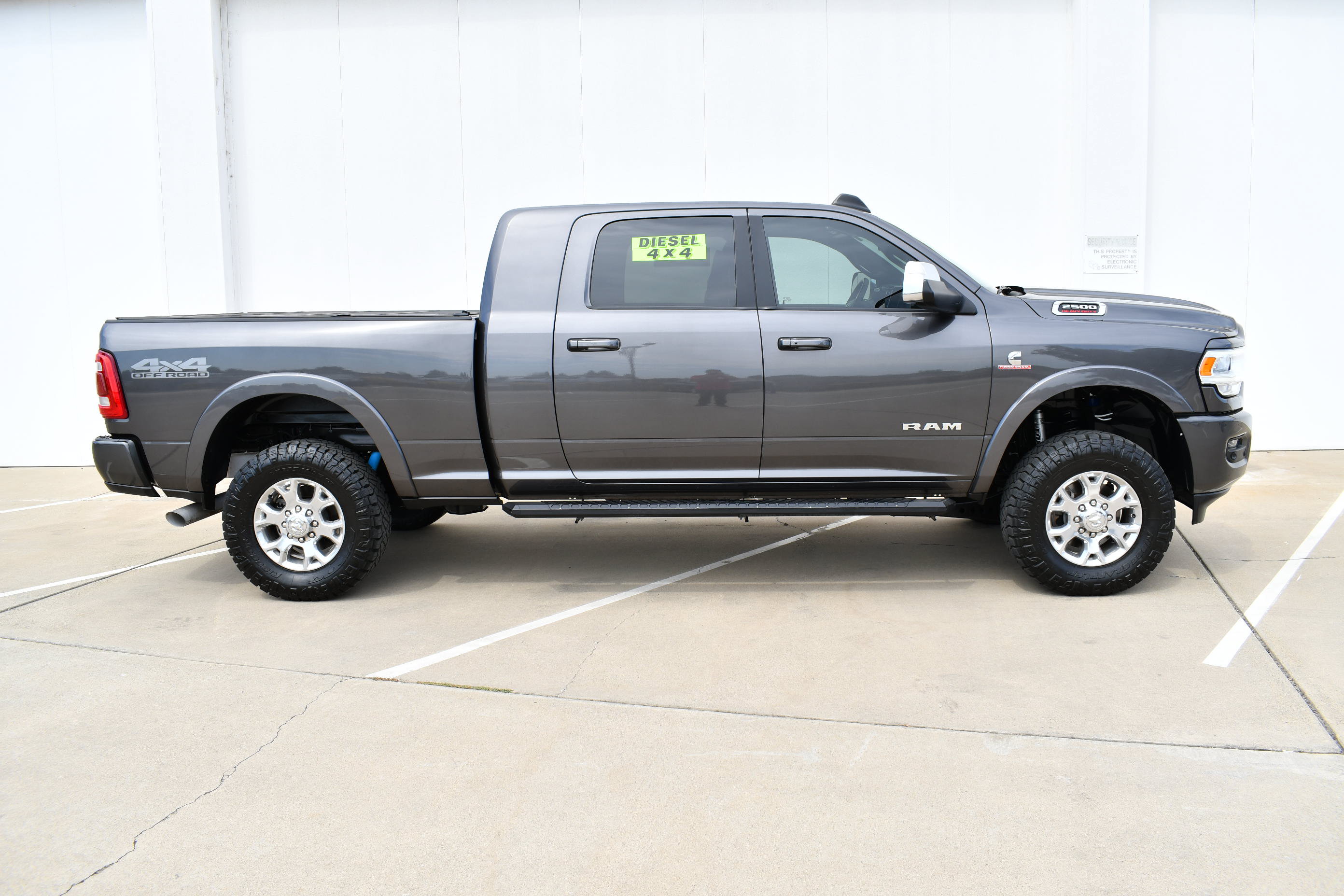Used 2020 RAM 2500 Laramie AWD/4WD image 6