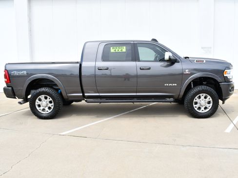 Used 2020 RAM 2500 Laramie AWD/4WD image 6