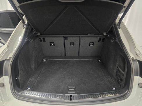 Used 2021 Porsche Macan AWD/4WD image 11