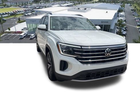 Used 2024 Volkswagen Atlas SE FWD image 8