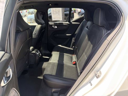 Certified 2023 Volvo XC40 Recharge Ultimate AWD/4WD image 21